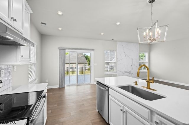 18 Mountain View Ln, Mansfield Twp., NJ 07865
