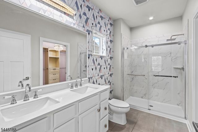 18 Mountain View Ln, Mansfield Twp., NJ 07865