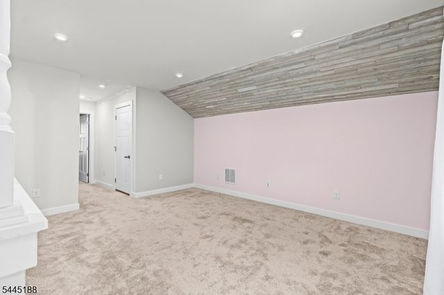 18 Mountain View Ln, Mansfield Twp., NJ 07865