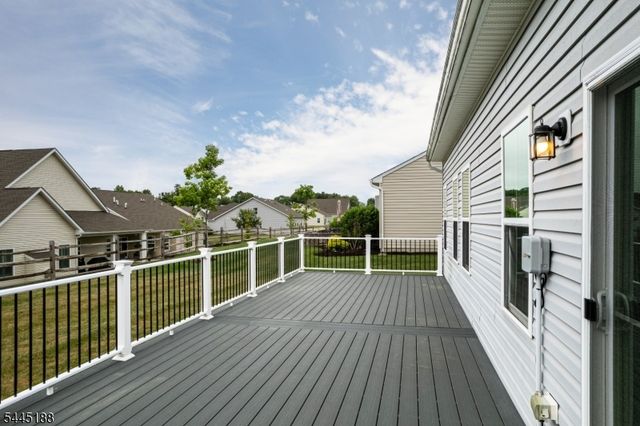 18 Mountain View Ln, Mansfield Twp., NJ 07865
