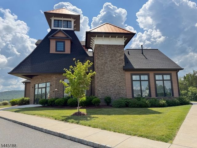 18 Mountain View Ln, Mansfield Twp., NJ 07865