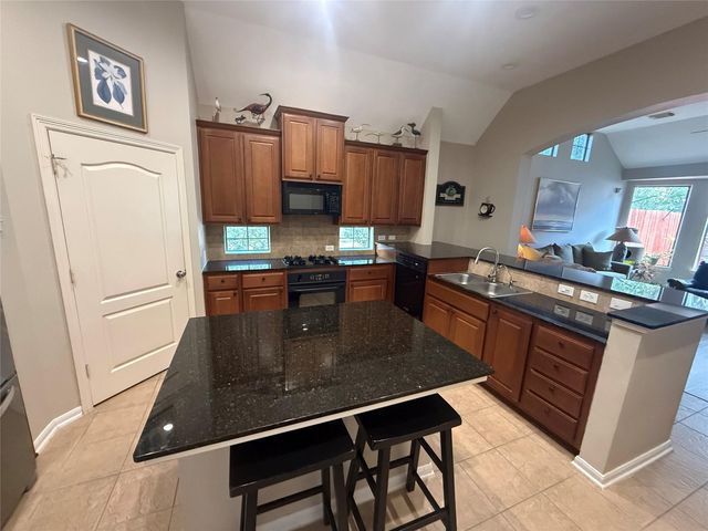 2415 Clippers Square, Houston, TX 77058