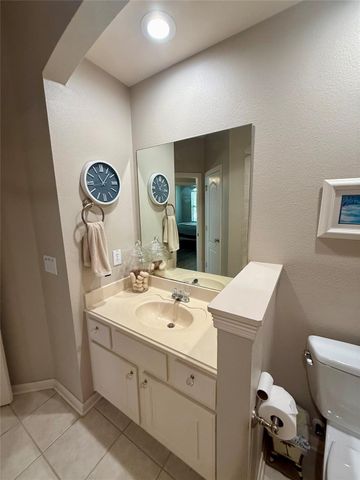 2415 Clippers Square, Houston, TX 77058
