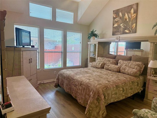 2415 Clippers Square, Houston, TX 77058