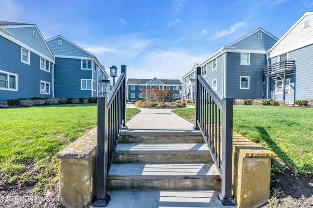 304 Deal Lake Drive 35, Asbury Park, NJ 07712