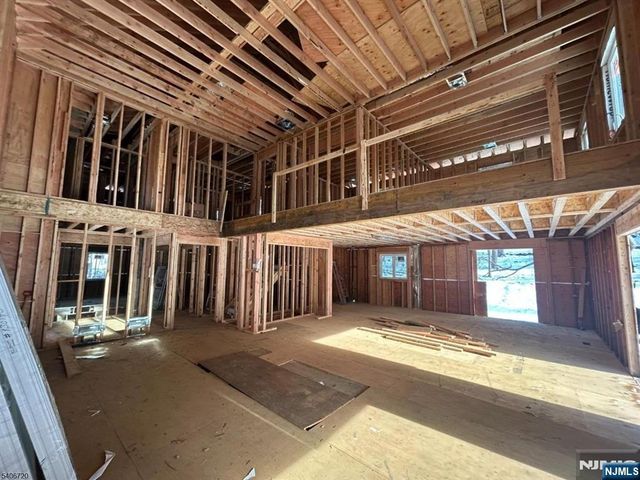 142 Diamond Hill Road, Berkeley Heights, NJ 07922