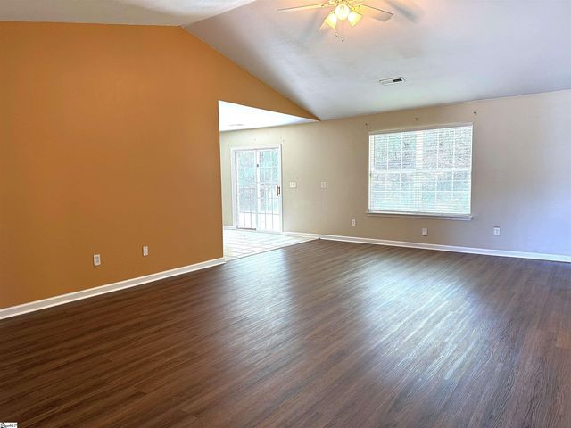 621 Chloe Faith Court, Duncan, SC 29334