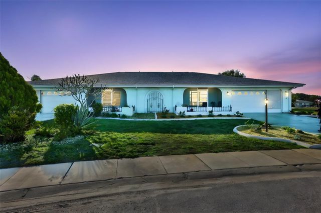 325 GREEN MANOR DRIVE, Sun City Center, FL 33573