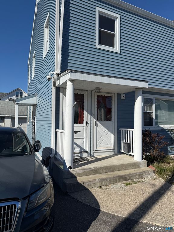 95-97 Locust Street, Bridgeport, CT 06610
