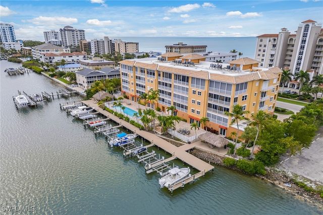 9566 Gulf Shore DR 201, Naples, FL 34108