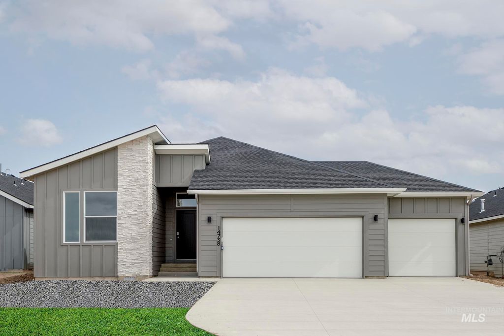8490 S Tyrion Way, Kuna, ID 83634