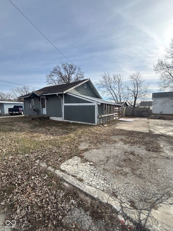 1311 E 23rd Street, Anderson, IN 46016