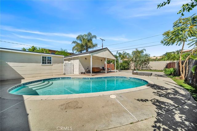 12145 Hatteras, Valley Village, CA 91607
