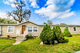13045 Strong Boulevard, South Rockwood Village, MI 48179