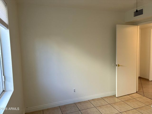 8819 W ROMA Avenue, Phoenix, AZ 85037