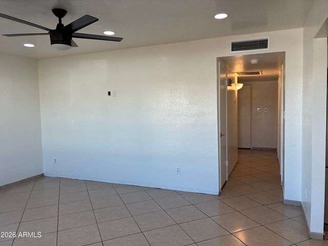 8819 W ROMA Avenue, Phoenix, AZ 85037