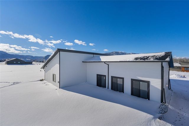 2310 Linderman Way, Red Lodge, MT 59068