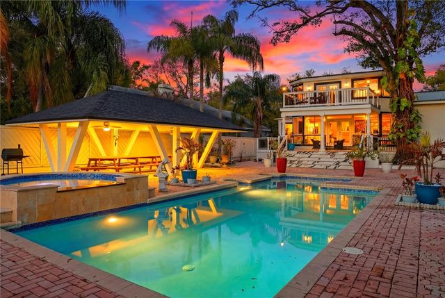 7214 N OLA AVENUE, Tampa, FL 33604