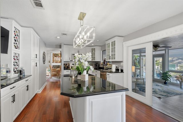 7214 N OLA AVENUE, Tampa, FL 33604