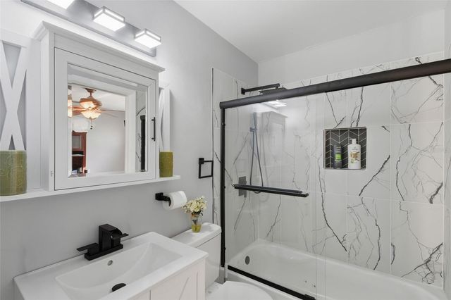 7214 N OLA AVENUE, Tampa, FL 33604