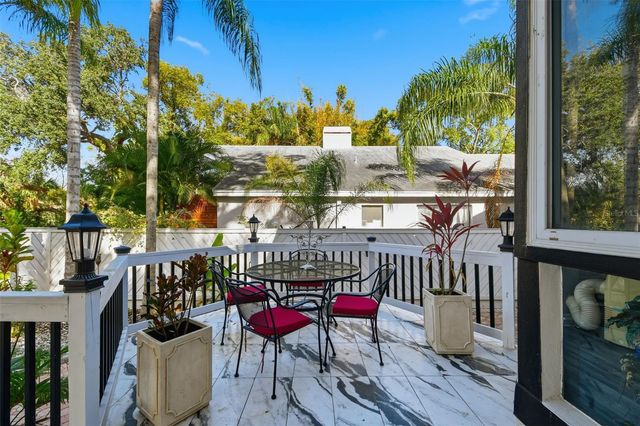 7214 N OLA AVENUE, Tampa, FL 33604