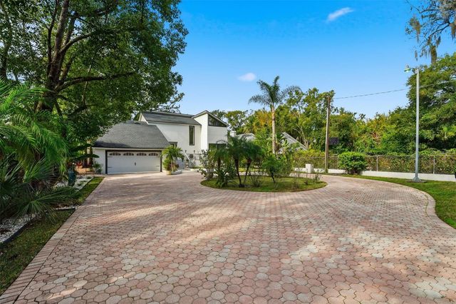 7214 N OLA AVENUE, Tampa, FL 33604