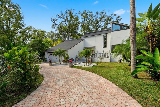 7214 N OLA AVENUE, Tampa, FL 33604