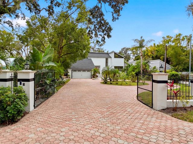 7214 N OLA AVENUE, Tampa, FL 33604