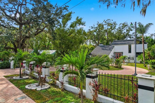 7214 N OLA AVENUE, Tampa, FL 33604