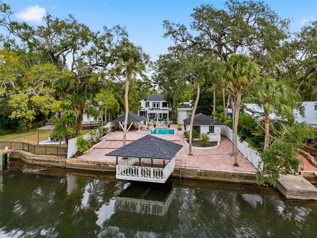 7214 N OLA AVENUE, Tampa, FL 33604