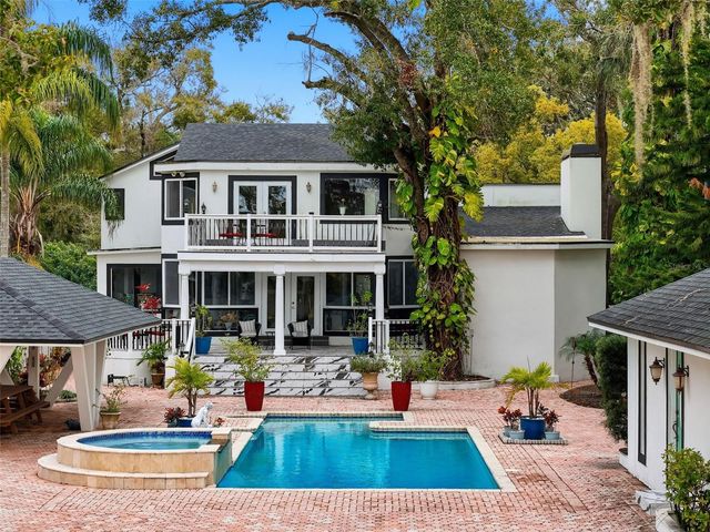 7214 N OLA AVENUE, Tampa, FL 33604