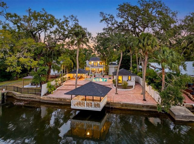 7214 N OLA AVENUE, Tampa, FL 33604