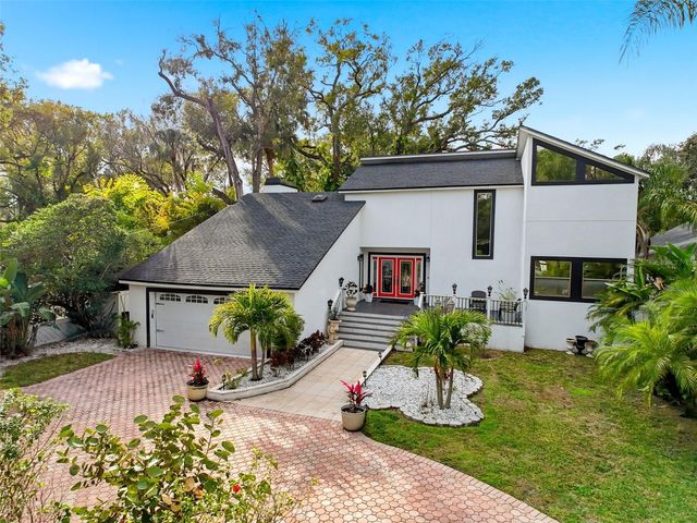 7214 N OLA AVENUE, Tampa, FL 33604