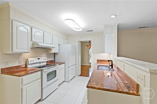 628 Suncrest Boulevard, Savannah, GA 31410