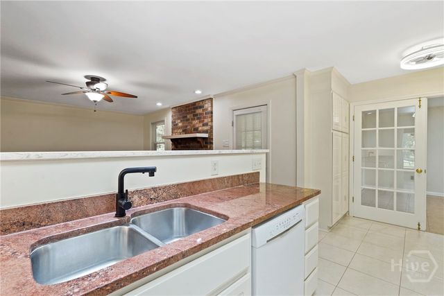 628 Suncrest Boulevard, Savannah, GA 31410