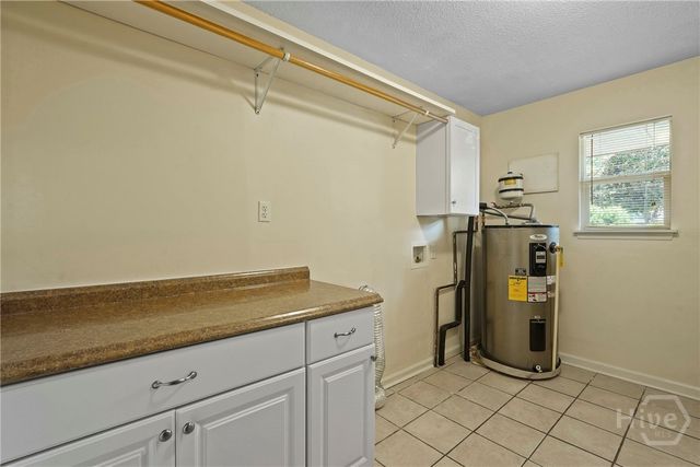 628 Suncrest Boulevard, Savannah, GA 31410