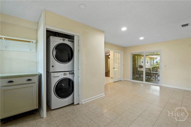 628 Suncrest Boulevard, Savannah, GA 31410