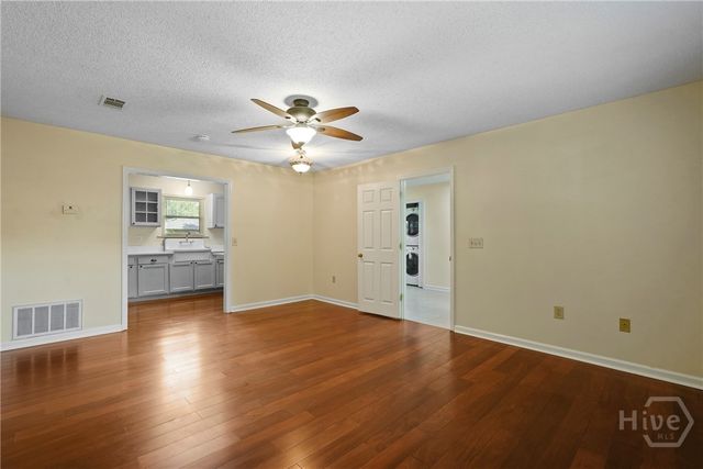 628 Suncrest Boulevard, Savannah, GA 31410