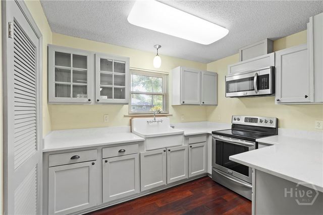 628 Suncrest Boulevard, Savannah, GA 31410