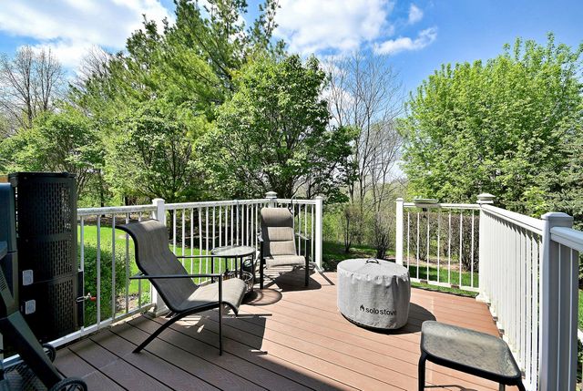 967 Oak Ridge Boulevard, Elgin, IL 60120