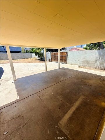 7253 Loma Verde Avenue, Canoga Park, CA 91303