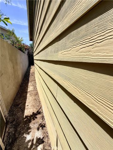 7253 Loma Verde Avenue, Canoga Park, CA 91303