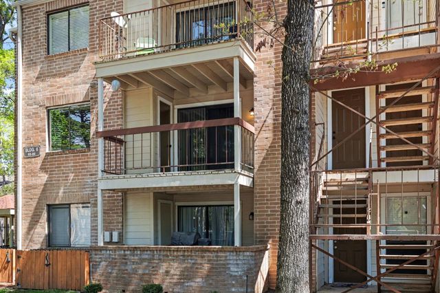 3500 Tangle Brush Drive 83, The Woodlands, TX 77381