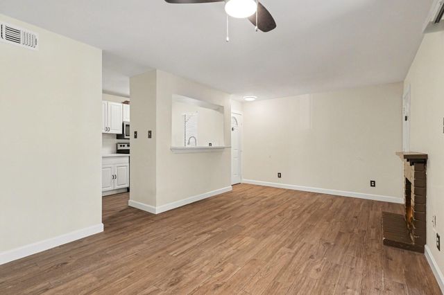 3500 Tangle Brush Drive 83, The Woodlands, TX 77381