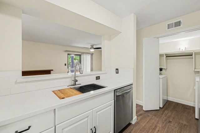 3500 Tangle Brush Drive 83, The Woodlands, TX 77381