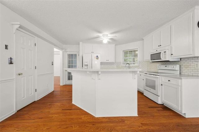 1231 Snapping Shoals Road, Mcdonough, GA 30252
