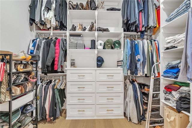 6107 S 41st Street, Rogers, AR 72758