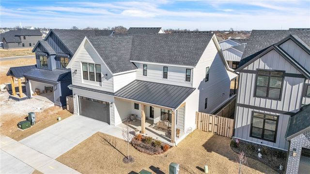 6107 S 41st Street, Rogers, AR 72758