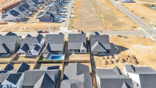 6107 S 41st Street, Rogers, AR 72758