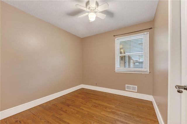 203 S Titus Avenue, Excelsior Springs, MO 64024